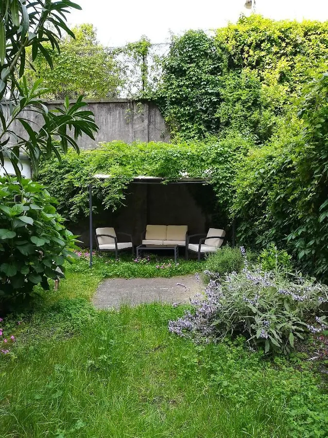 Apartment Accogliente Appartamento A Dorsoduro Con Giardino! Venice